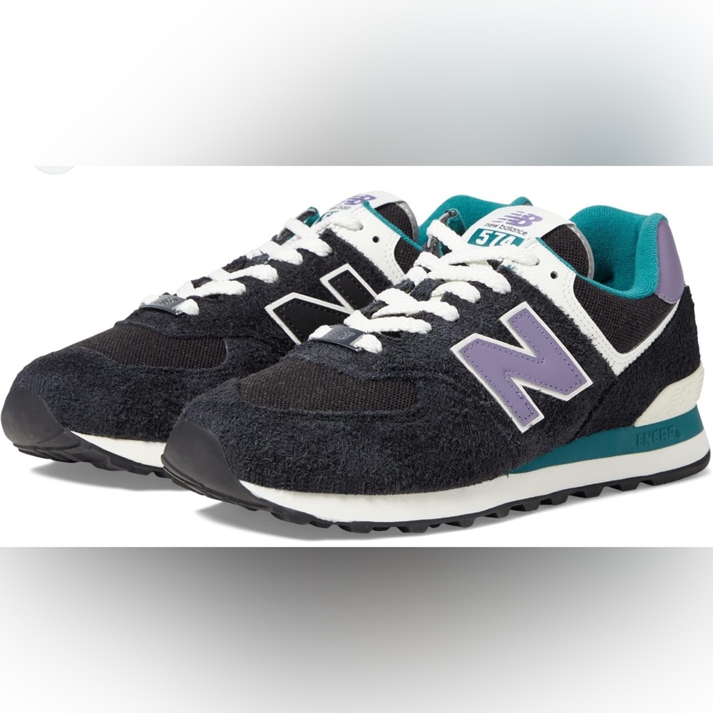 new Balance 574s black/blue size 8 women’s